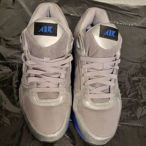 Rare 2010 Size 10 Nike Air Max Sneakers